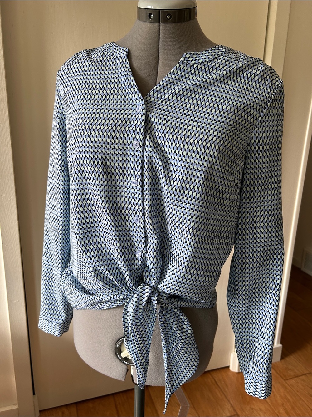 Talbots Blue Patterned Tie-Front Button Down Shirt Petite Medium
